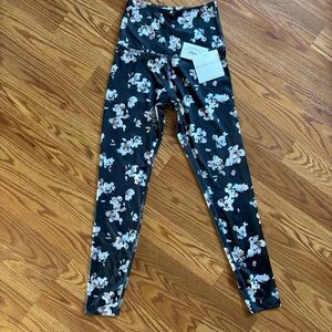 Beyond Yoga High Waisted Midi Legging XSmall Floral Navy NWT